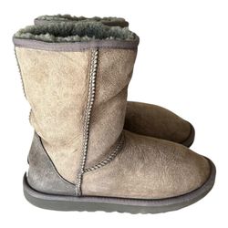 UGG Australia Short Winter Boots Women's Size 7