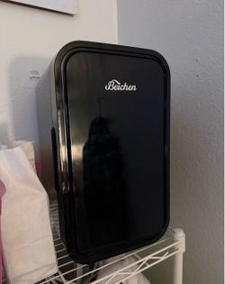 Personal Mini Fridge