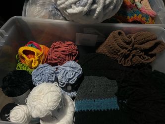 Various Yarn read description