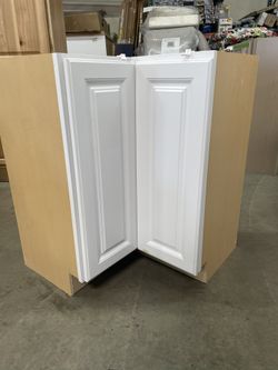 Hampton Bay 36in Lazy Susan Base Kitchen Cabinet