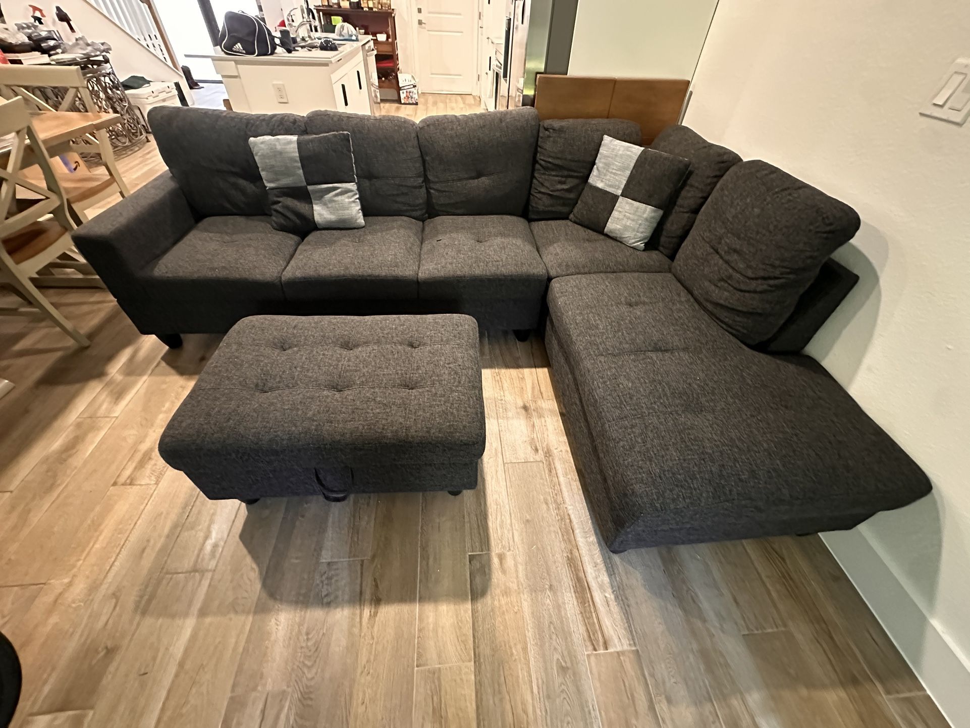 Sectional Couch 