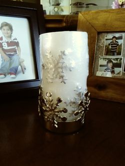 6" Snowflake Candle in silver holder