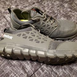 Reebok Sublite Cushion Work Composite Shoe (worn once) Size 12M 
