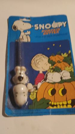 Collector's 1988 Snoopy Pumpkin Cutter. Packaging Not Perfect 