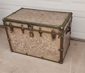 Vintage trunk