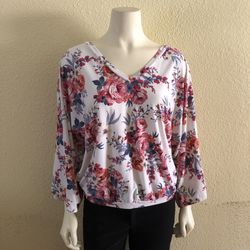 Daytrip Floral blouse Size Medium