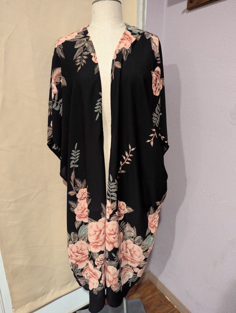 Fashion Nova Summer Floral Lounge Shawl