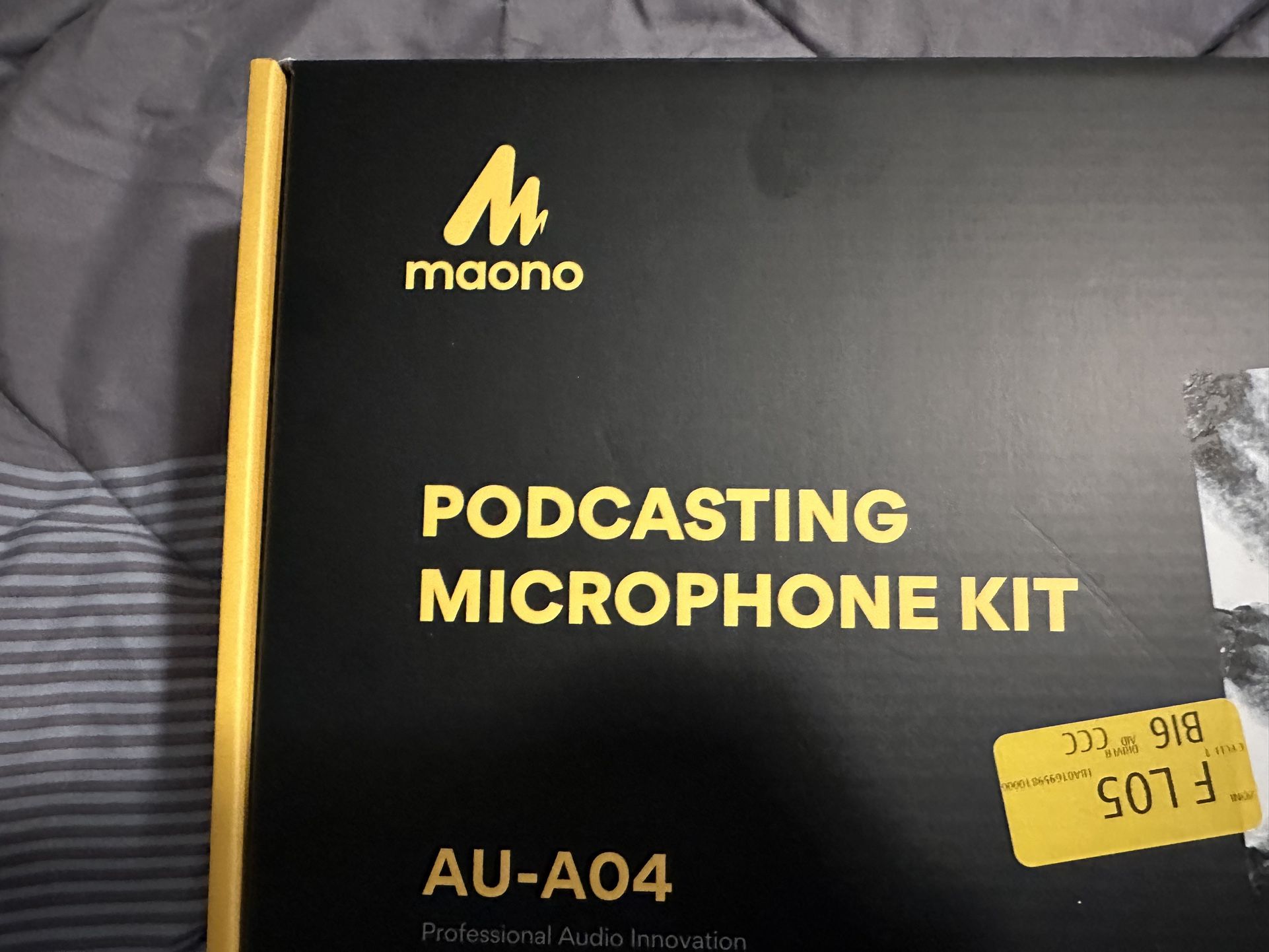 Podcasting microphone kit