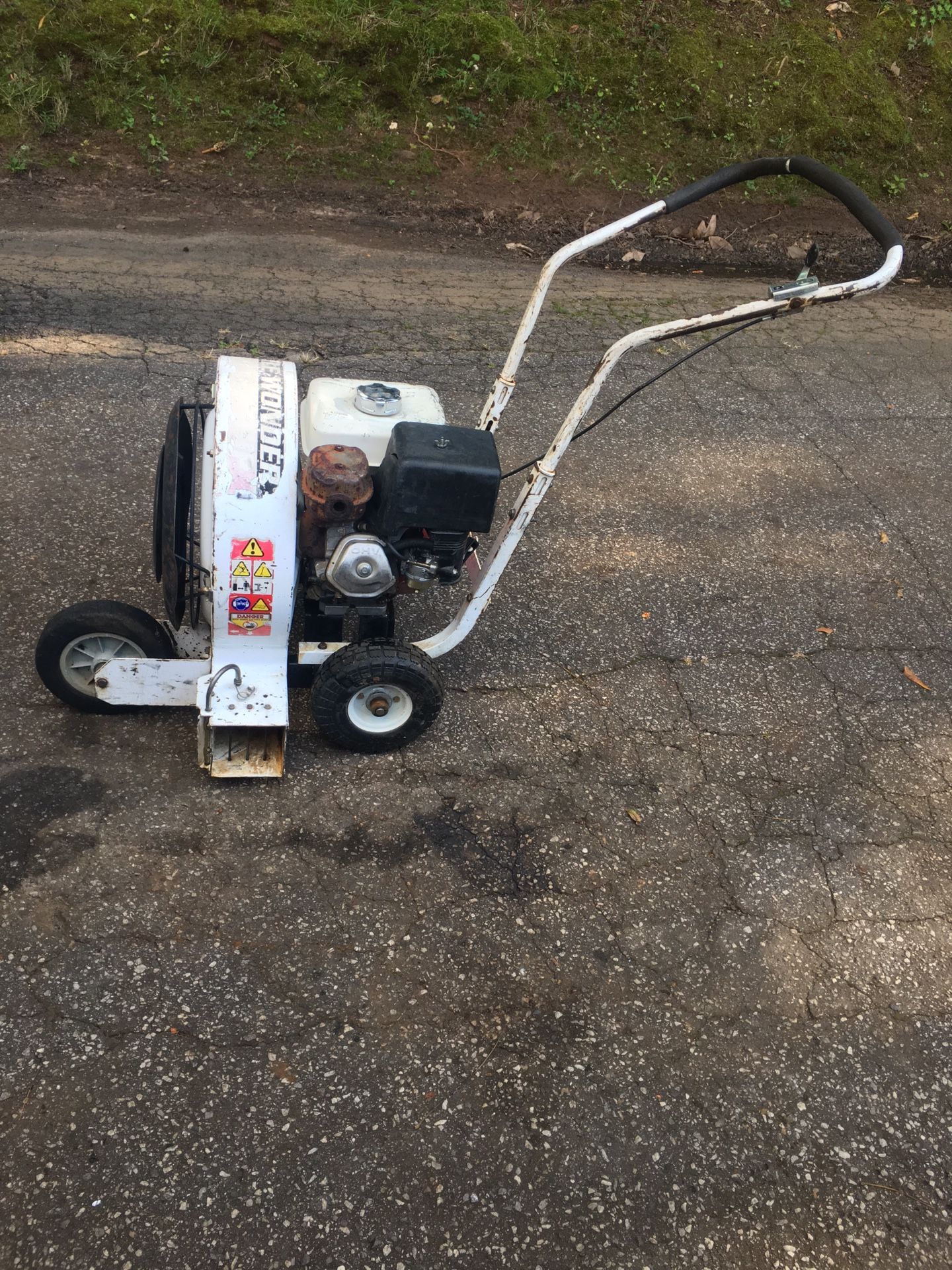Little wonder blower (commercial size unit)