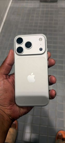 Brand iPhone 18 Pro Silver and iPhone Air Gold