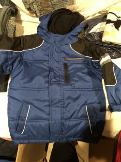 Snow jacket Size 2/3