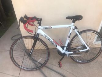 Genesis 21 Speed Bike