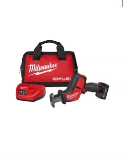 Milwaukee M12 FUEL 12V Lithium-Ion Brushless Cordless HACKZALL Reciprocating Saw Kit w/ One 4.0Ah Batteries Charger & Tool Bag