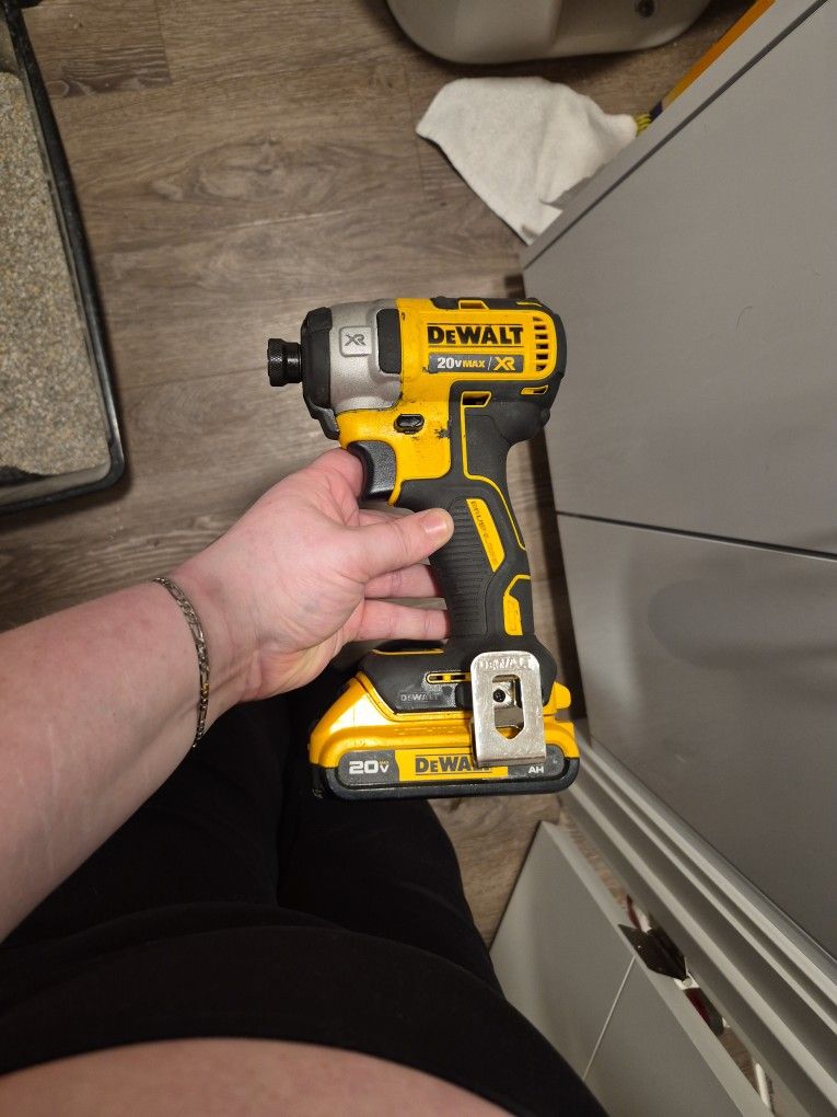 Dewalt Cordless Impact Driver 