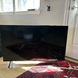 43” Flatscreen TV