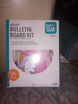 Pen + gear holiday bulletin board kit new