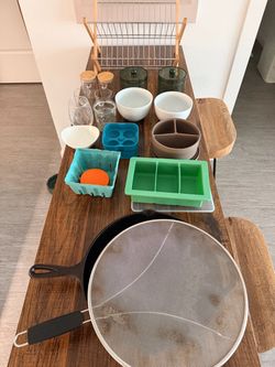 House Kitchen Items Almost 20 Pieces Cast Iron Skillet