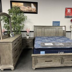 4PC King Platform Bedroom Set 