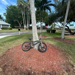 Mongoose Kids BMX Bike 