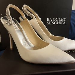 Badgley Mischka White Satin Heels Size 8.5