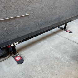 skateboard rail / flatbar