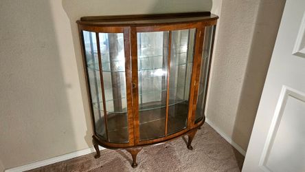 Queen Anne Revival curio cabinet