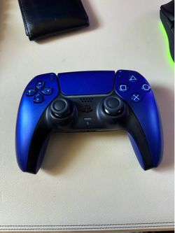 PS5 controllers