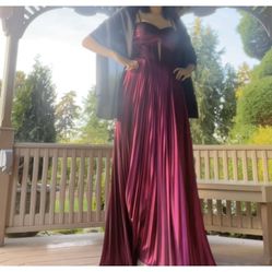 Amelia Couture Size 8