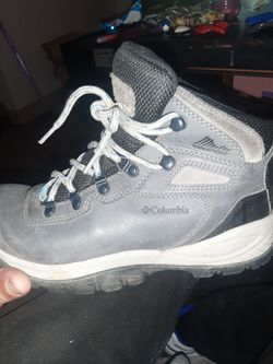 Columbia  boots size 8