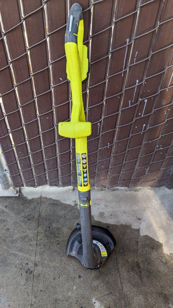RYOBI ONE+ P2003VNM 18V 10" STRING TRIMMER / EDGER TOOLONLY (17) for
