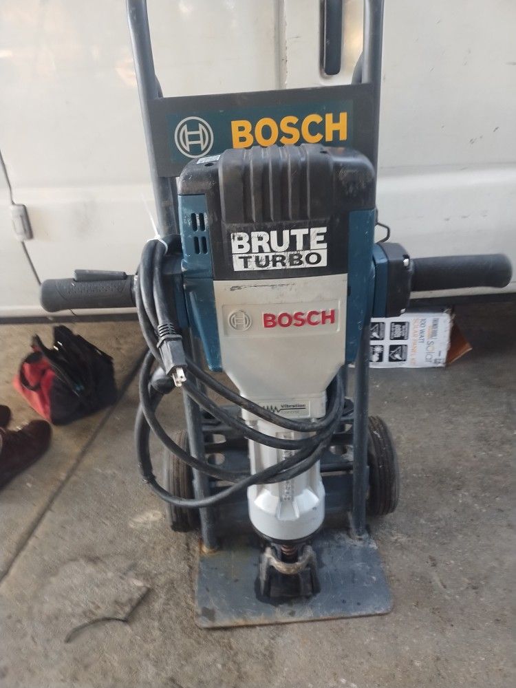 Bosch Brute Turbo Jack Hammer