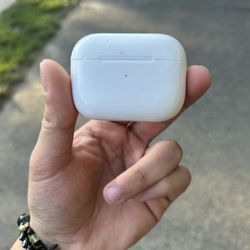 AirPod Pros, Left Ones Bass Is Broken 