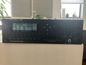 Kurzweil K200R Digital Synthesizer and Sampler