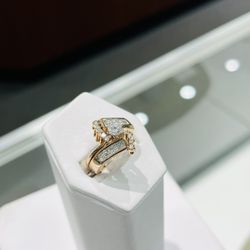 Gold Diamond Ring