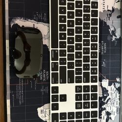 Like NEW! Apple Keyboard And Mouse 