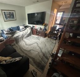 8x10 Gray and silver area rug