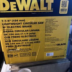 Dewalt Lightweight Circular Saw