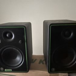 Mackie Speakers 