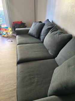 LARGE SOFA SEATS UP TO SIX!