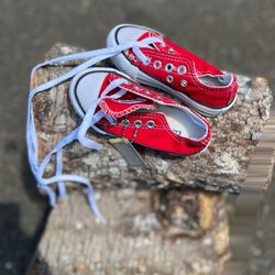 RED All star converse 