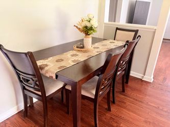 Dinning table