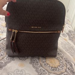 MICHAEL KORS MEDIUM BACKPACK