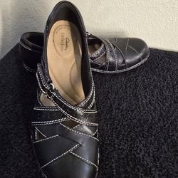 From Clarks® Bendables Collection -
Women's Ashland Spin Flats Size 9