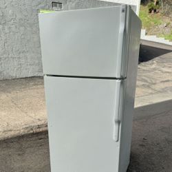 Household Refrigerator Fridge Freezer Great For Garage