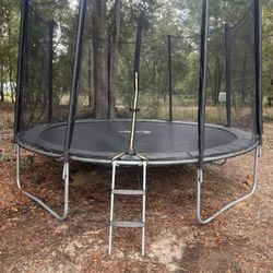 Trampoline 