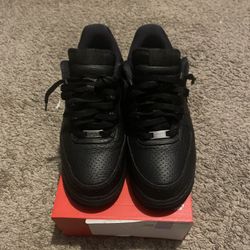 Nike Air Force 1 - Black 