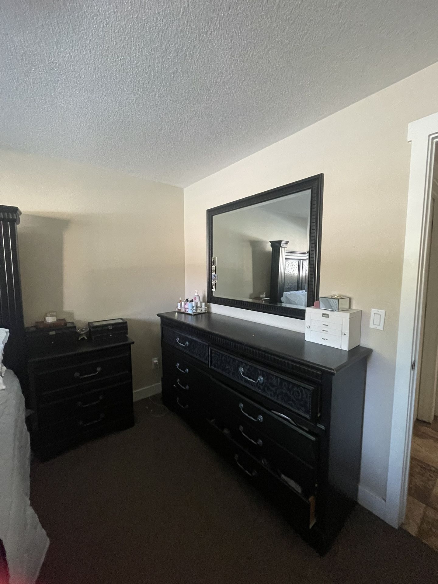 King Bedroom Set