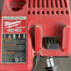 Milwaukee Battery Charger