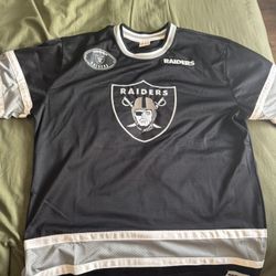 Women’s Raider Jersey 