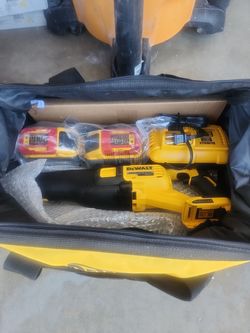 DeWalt 60 Volt sawzall